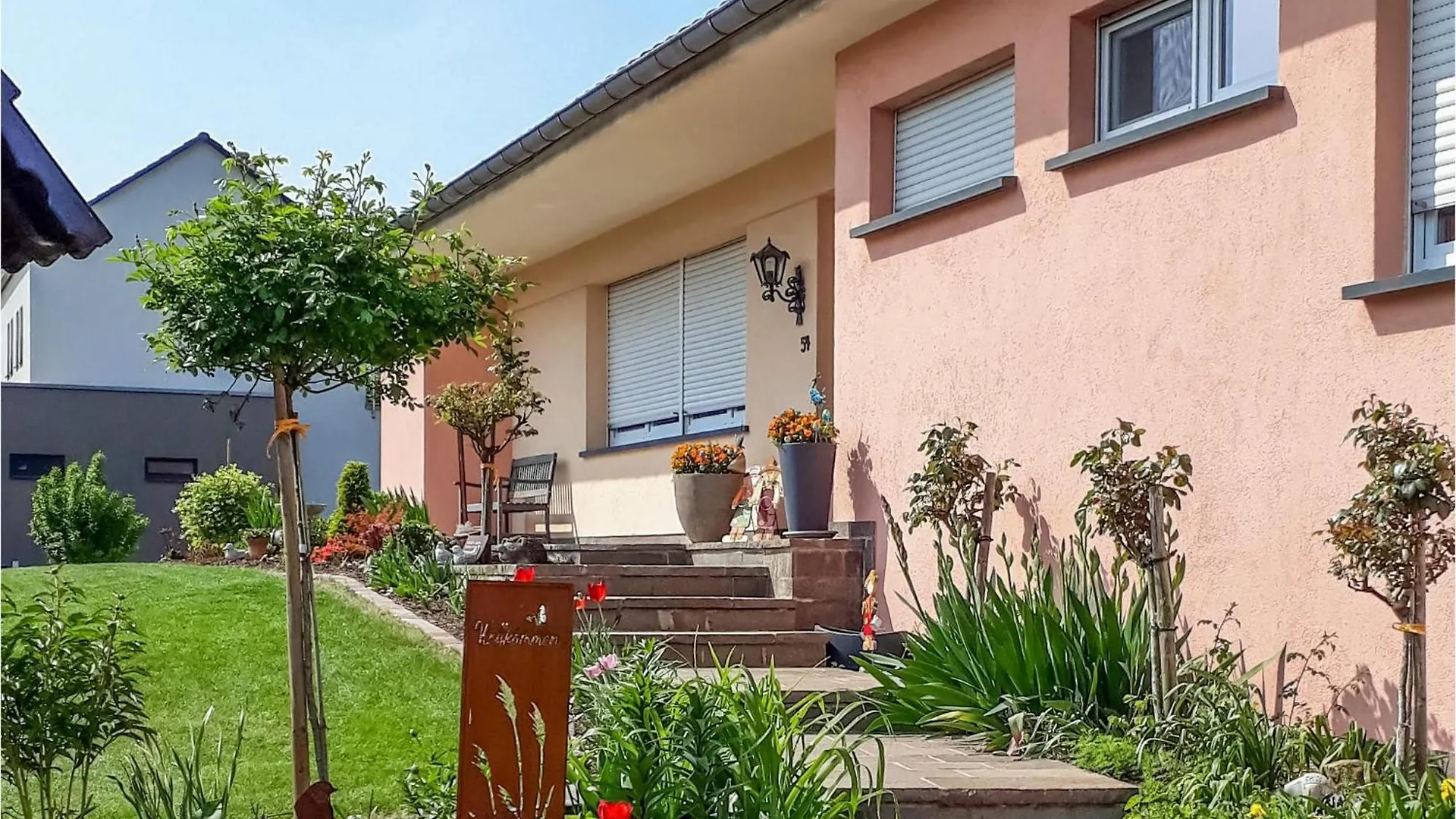2 Bedroom Amazing Apartment In Erpeldange-Remich