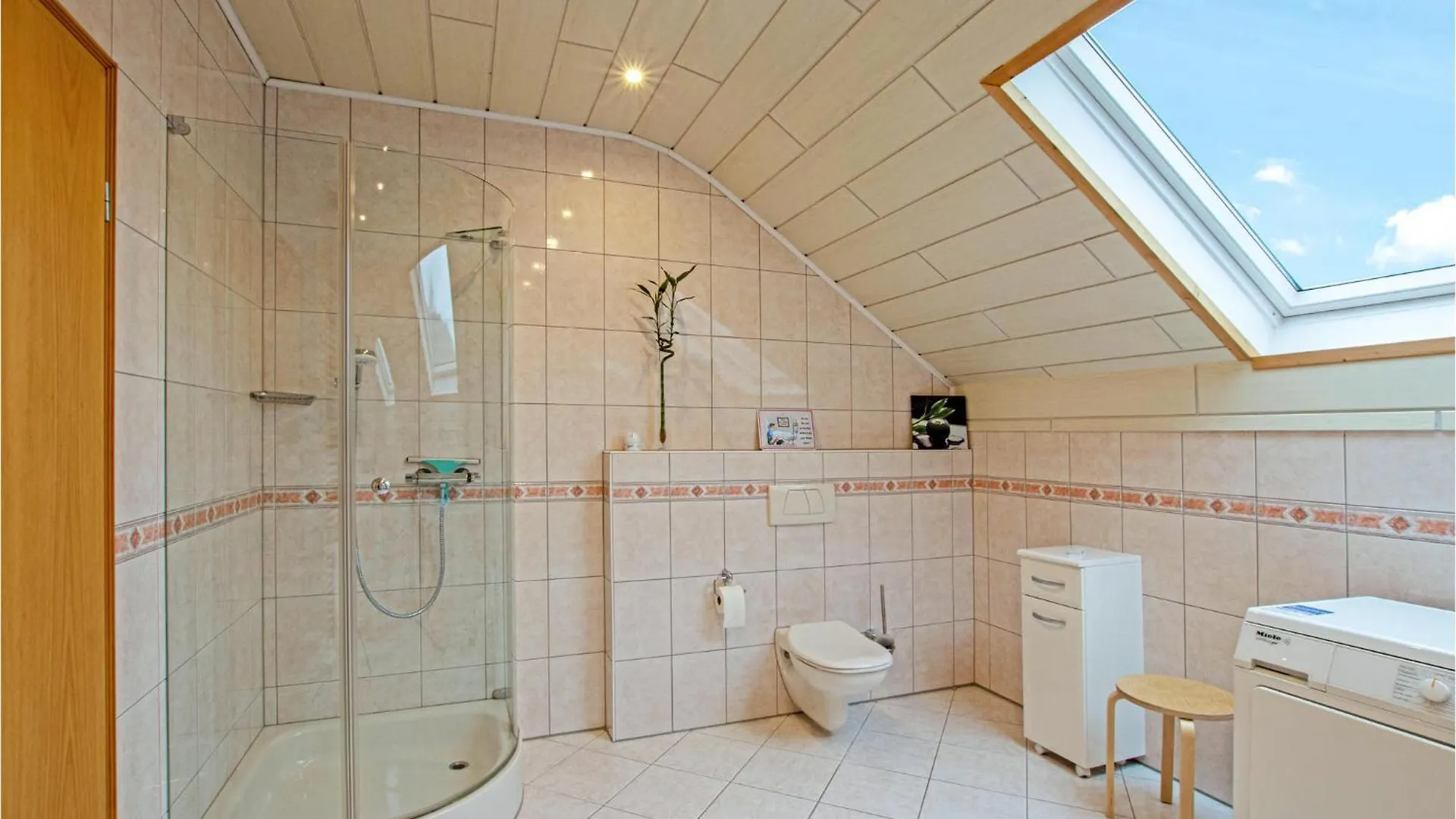 2 Bedroom Amazing Apartment In Erpeldange-Remich